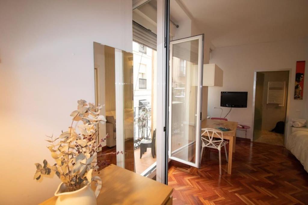 Exclusivo Y Acogedor Apartamento Con Balcon En Chueca, Con Aire Acondicionado Y Calefaccion Мадрид Экстерьер фото